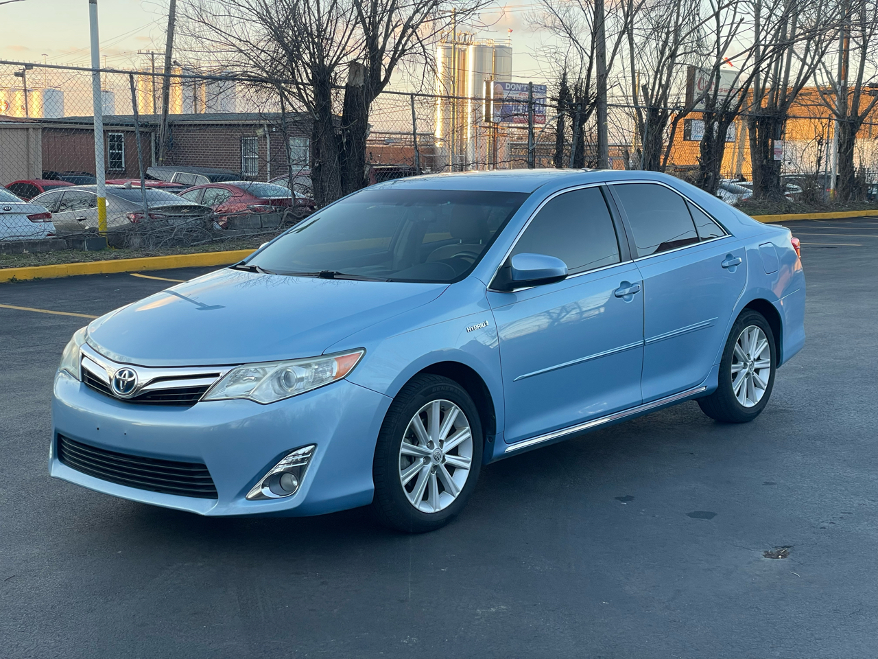 Toyota Camry Hybrid XLE 2013