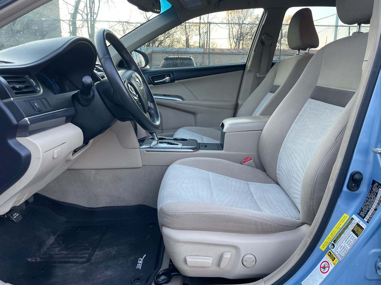 Toyota Camry Hybrid XLE 2013