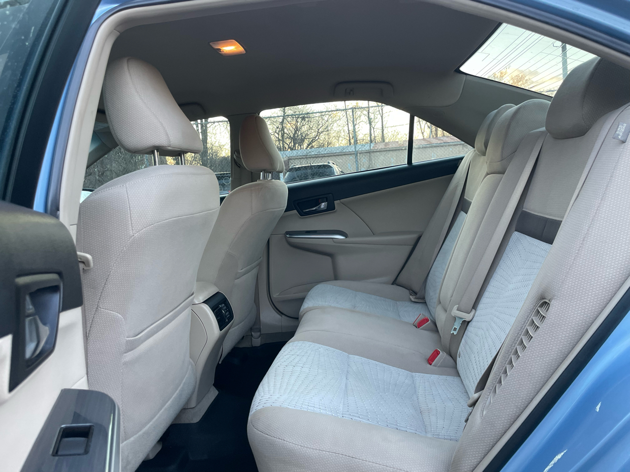 Toyota Camry Hybrid XLE 2013