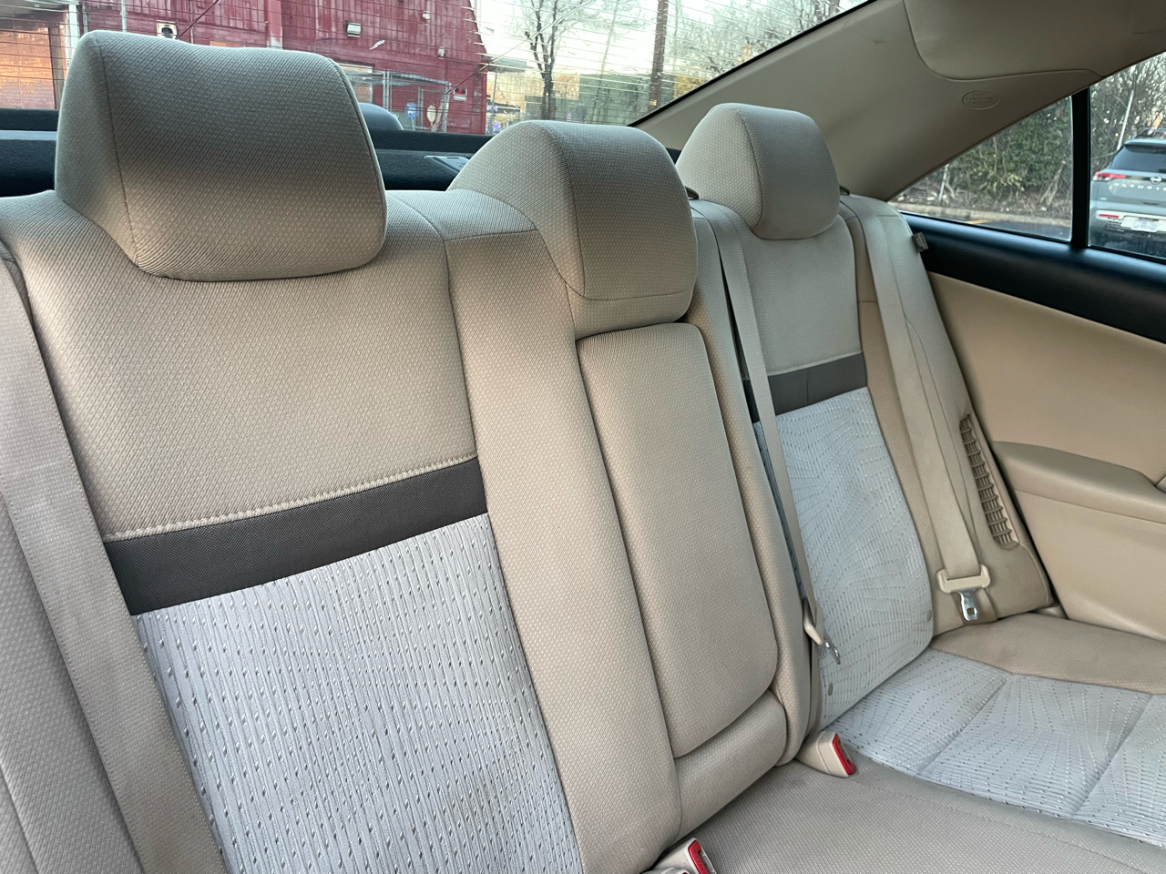 Toyota Camry Hybrid XLE 2013