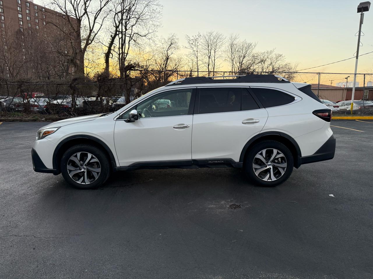 Subaru Outback Touring XT 2021