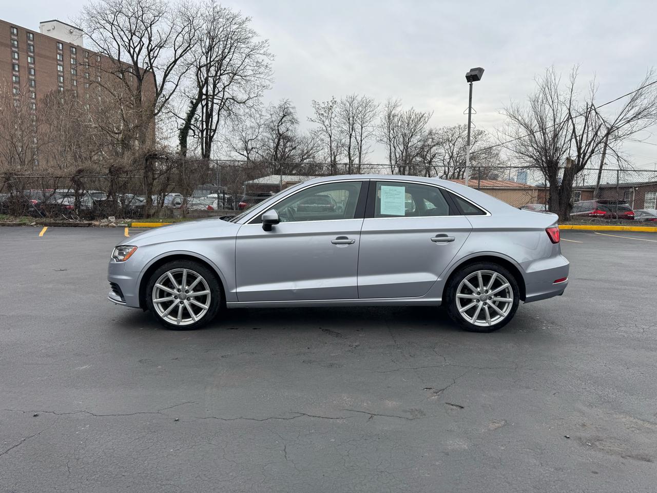 Audi A3 1.8T Premium FWD S tronic 2015