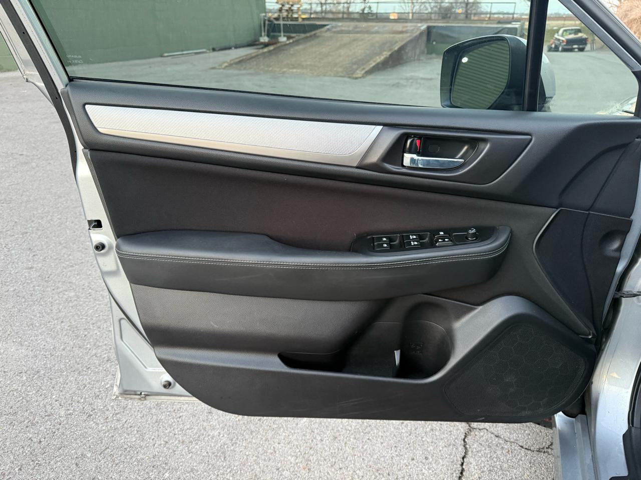 Subaru Legacy 2.5i Premium 2015