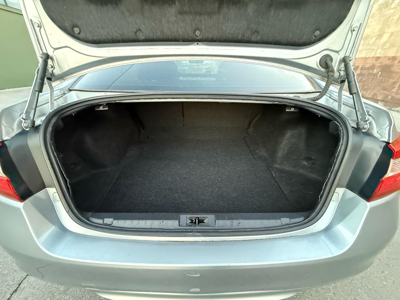 Subaru Legacy 2.5i Premium 2015