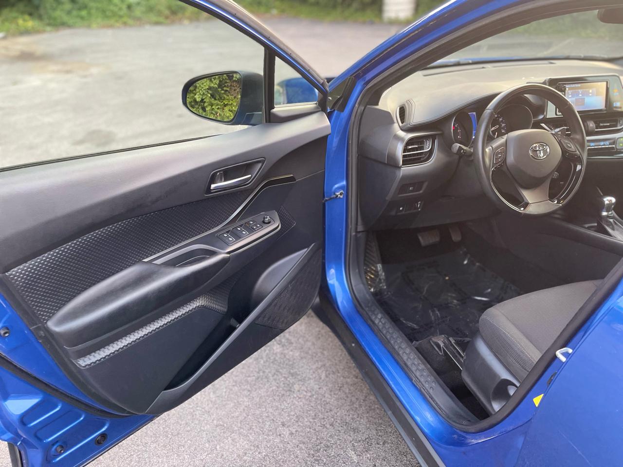 Toyota C-HR XLE 2018