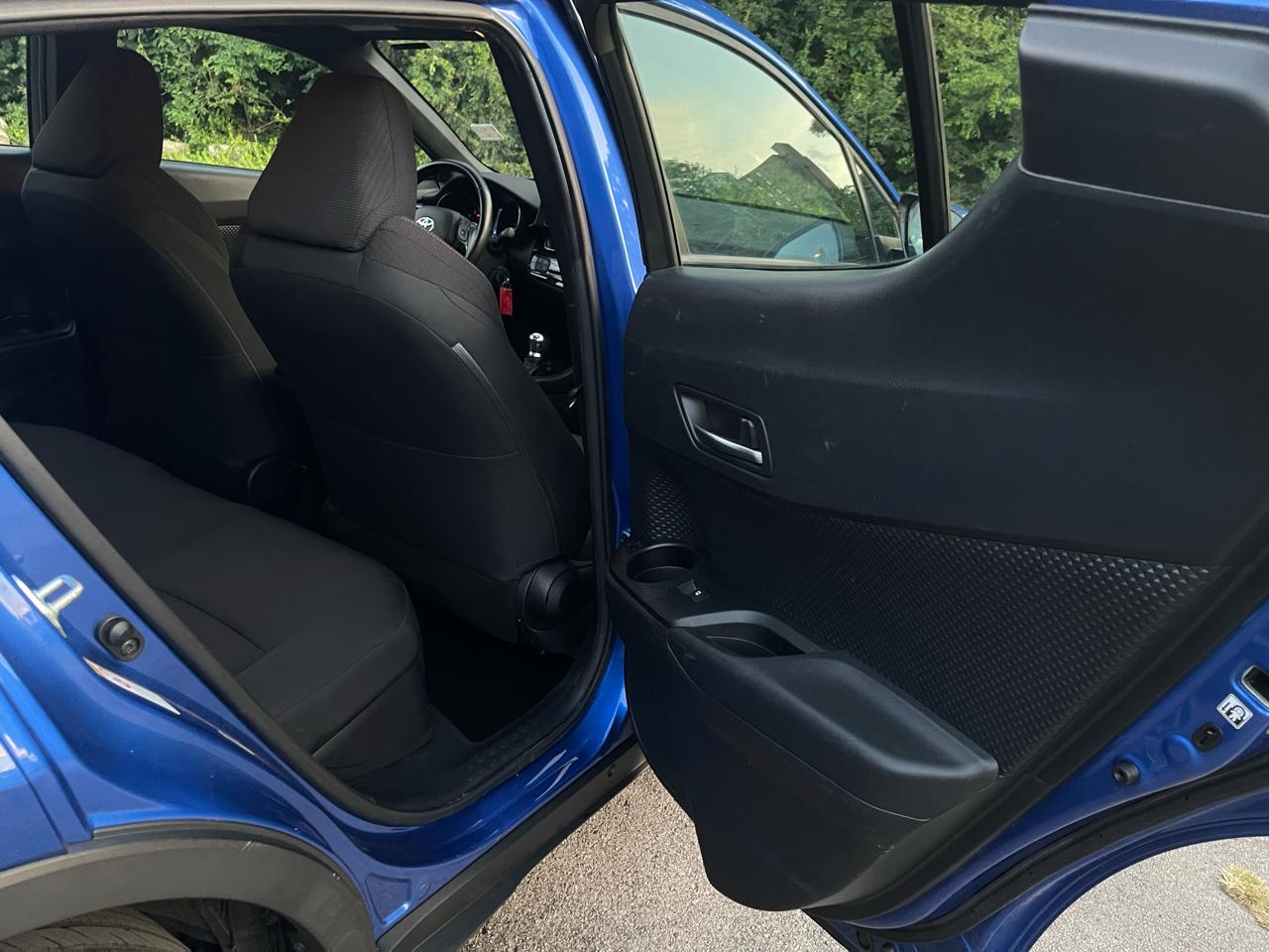 Toyota C-HR XLE 2018