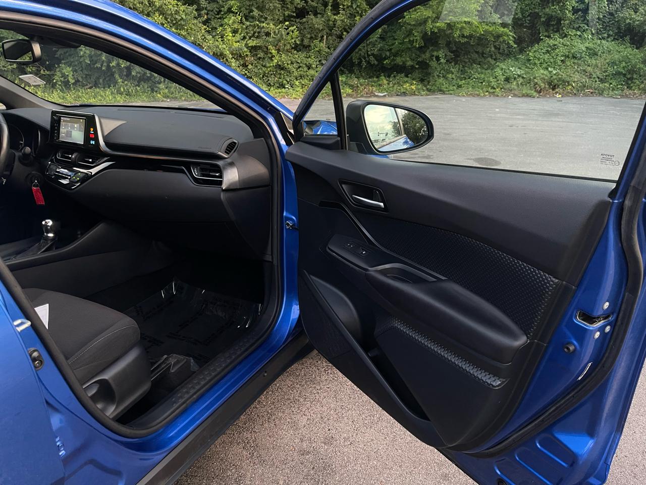 Toyota C-HR XLE 2018