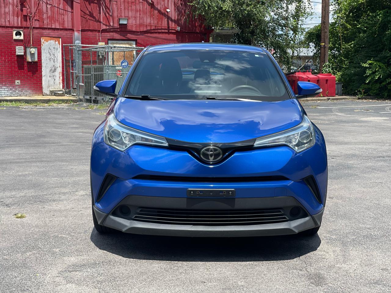 Toyota C-HR LE 2019