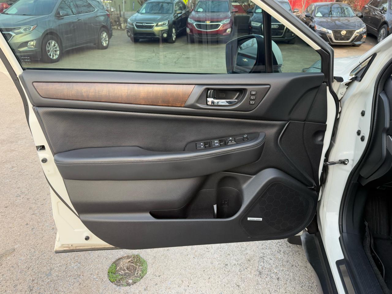 Subaru Outback 2.5i Limited 2015