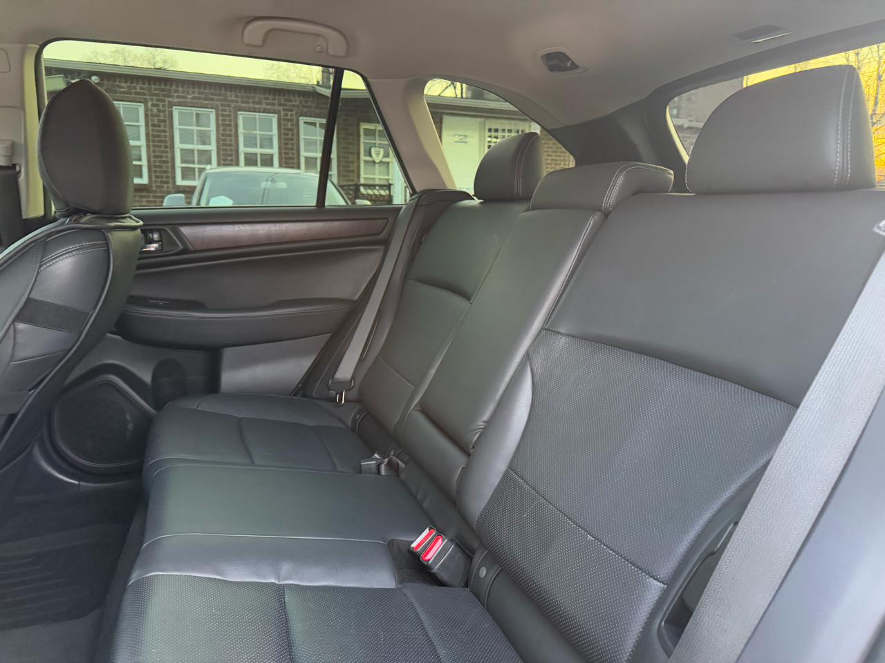 Subaru Outback 2.5i Limited 2015