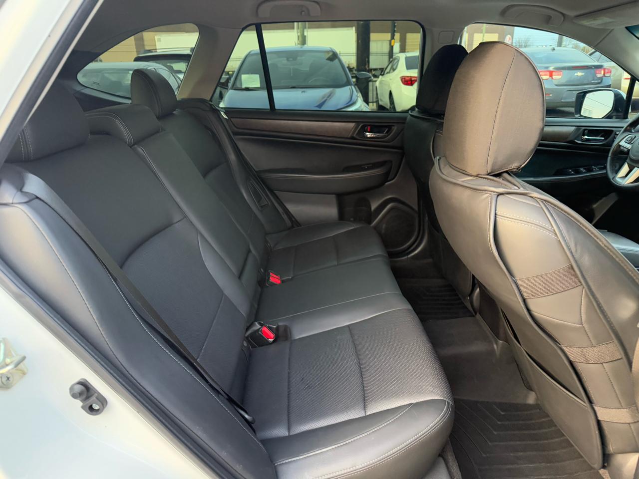 Subaru Outback 2.5i Limited 2015