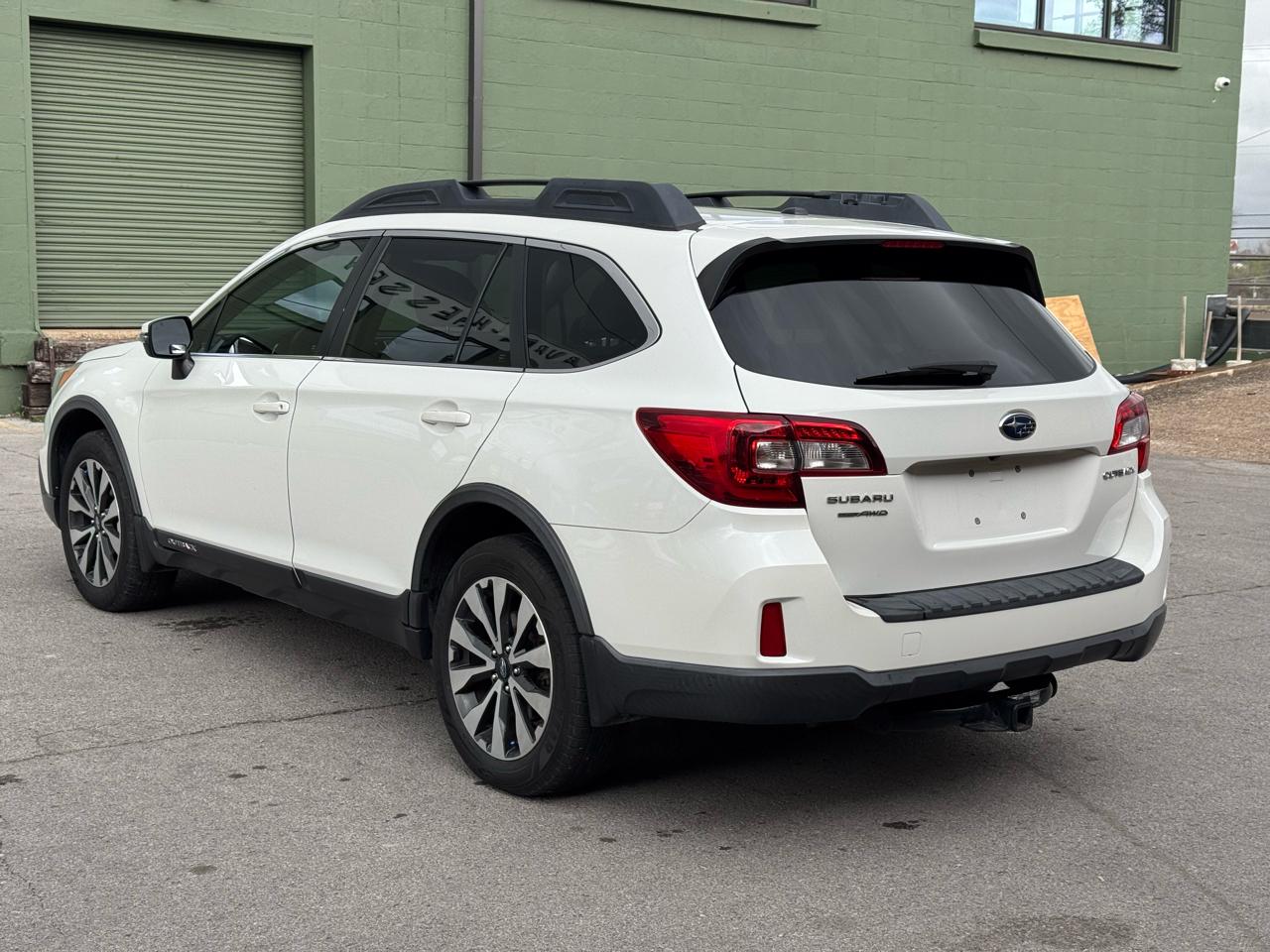 Subaru Outback 2.5i Limited 2015