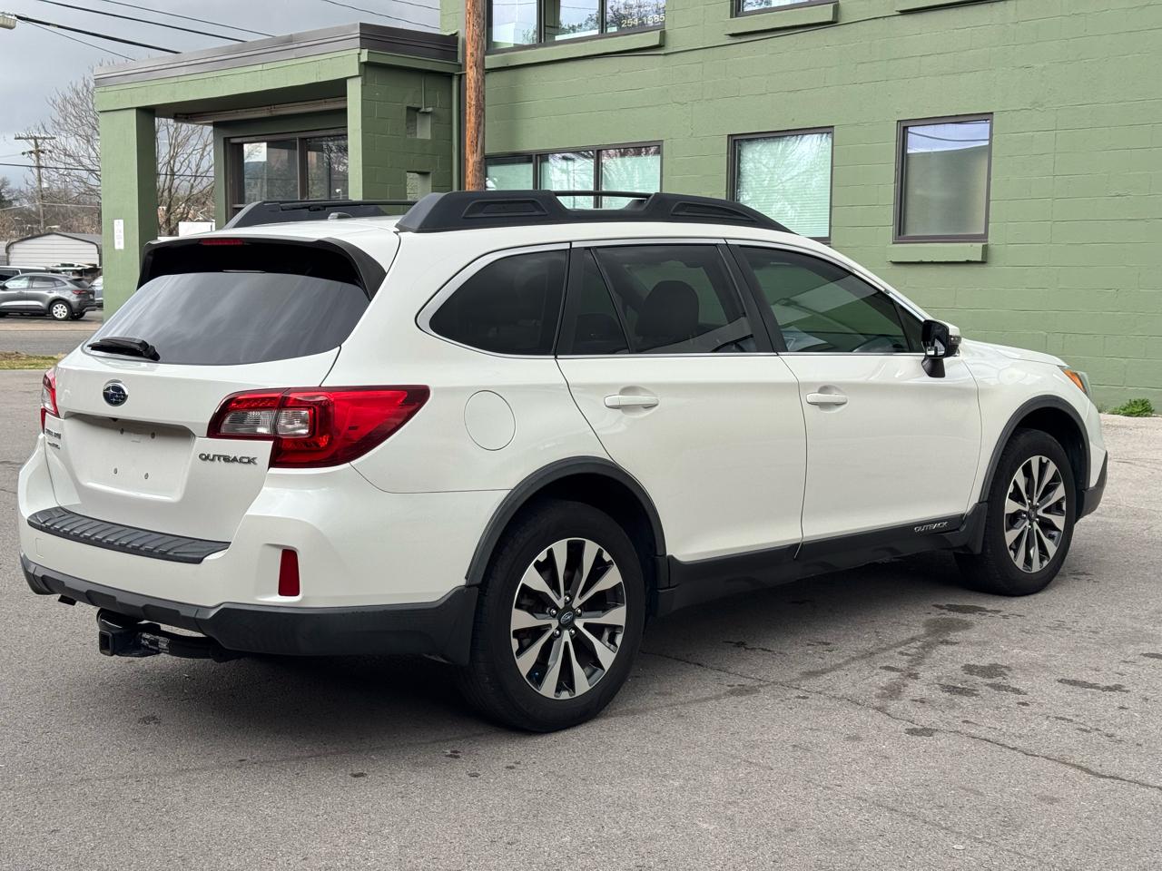 Subaru Outback 2.5i Limited 2015