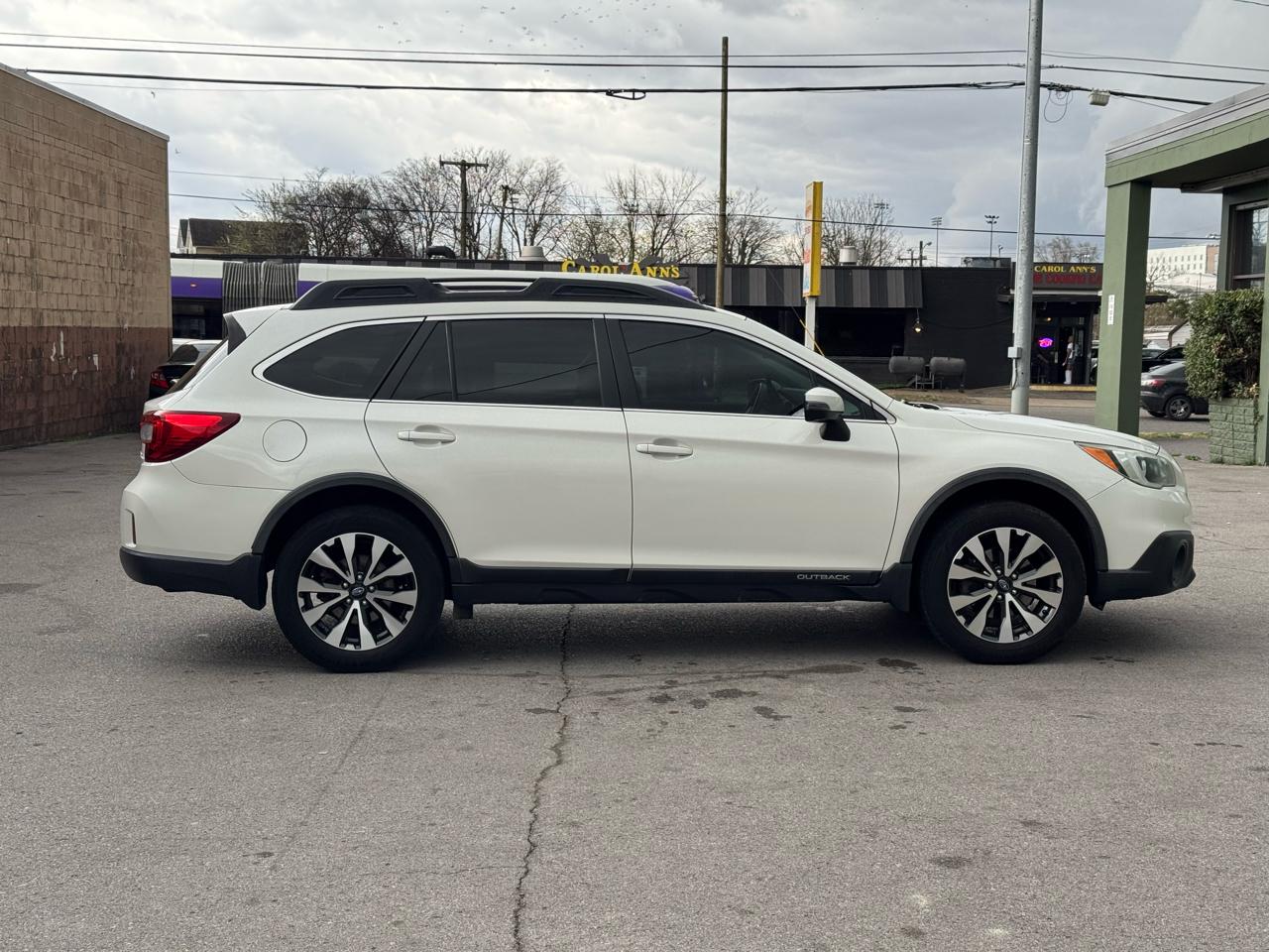 Subaru Outback 2.5i Limited 2015