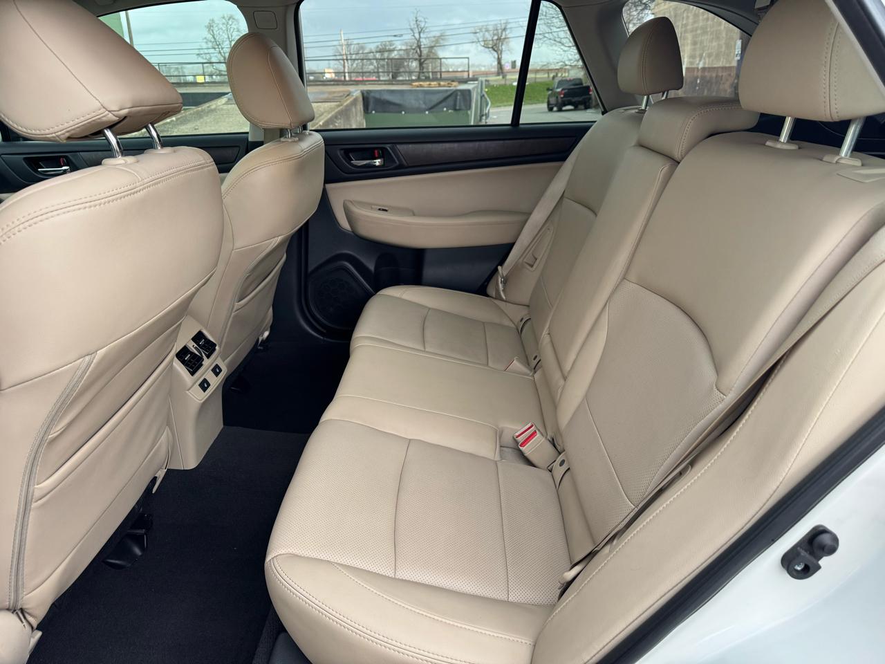 Subaru Outback 2.5i Limited 2015