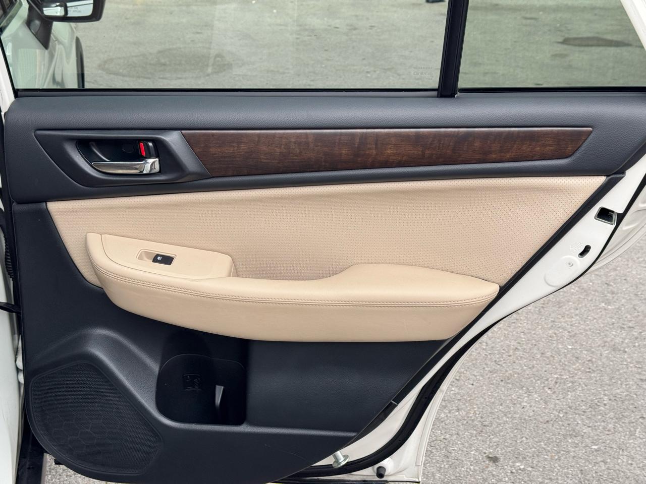 Subaru Outback 2.5i Limited 2015