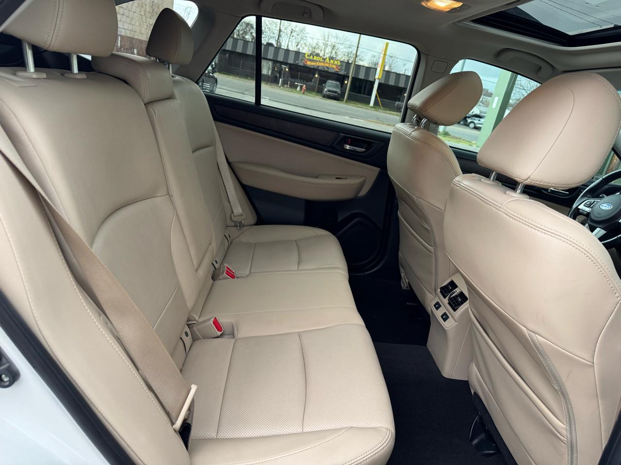 Subaru Outback 2.5i Limited 2015