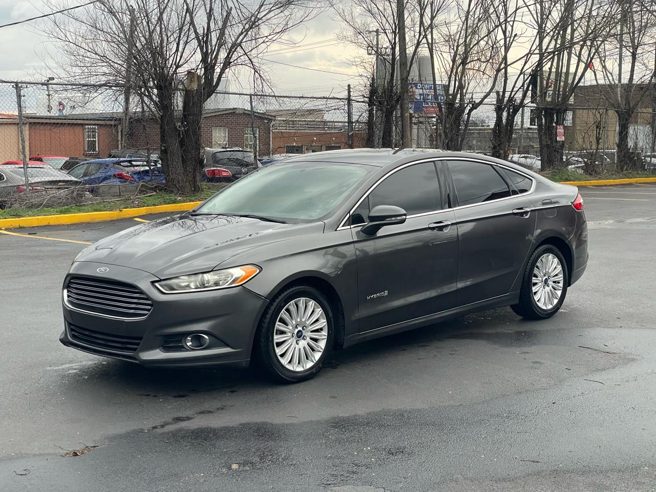 Ford Fusion Hybrid SE 2015