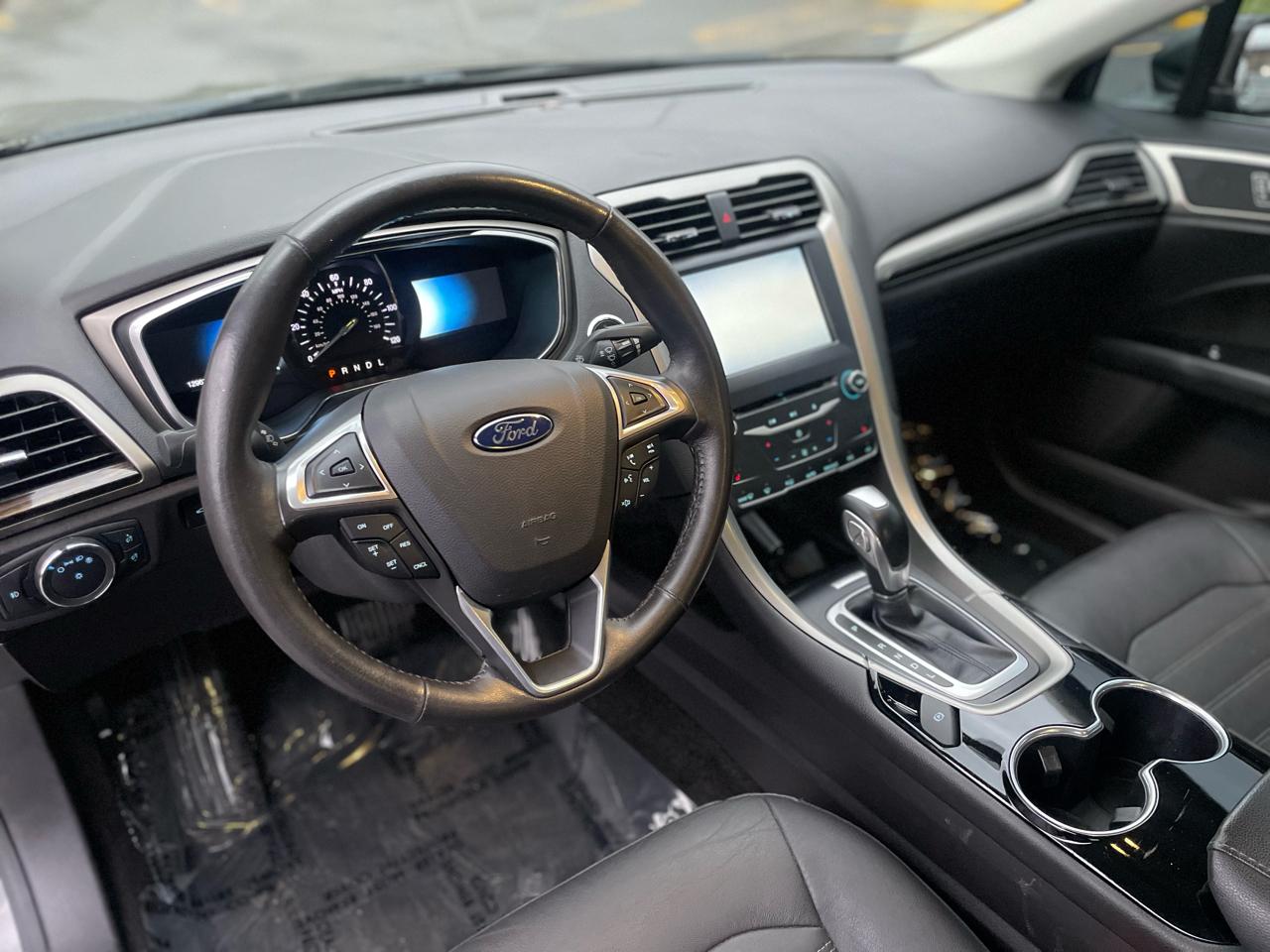 Ford Fusion Hybrid SE 2015