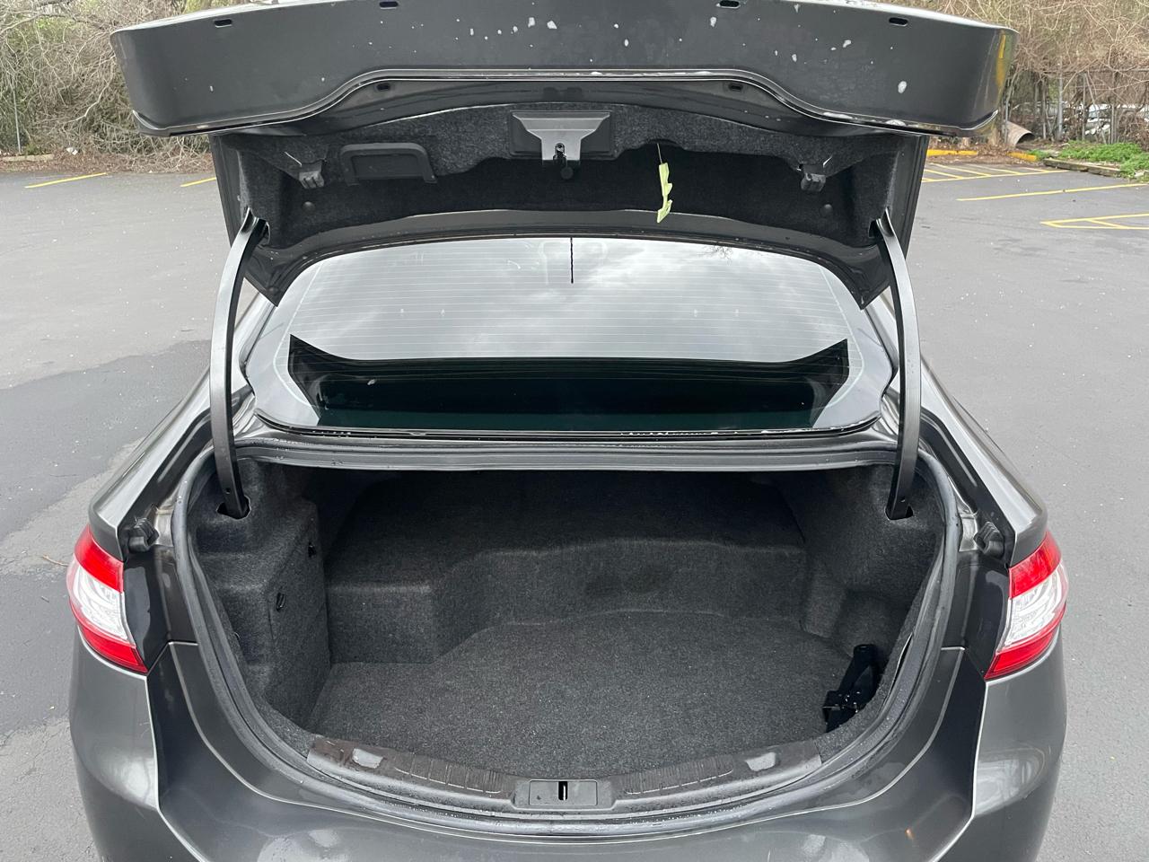 Ford Fusion Hybrid SE 2015