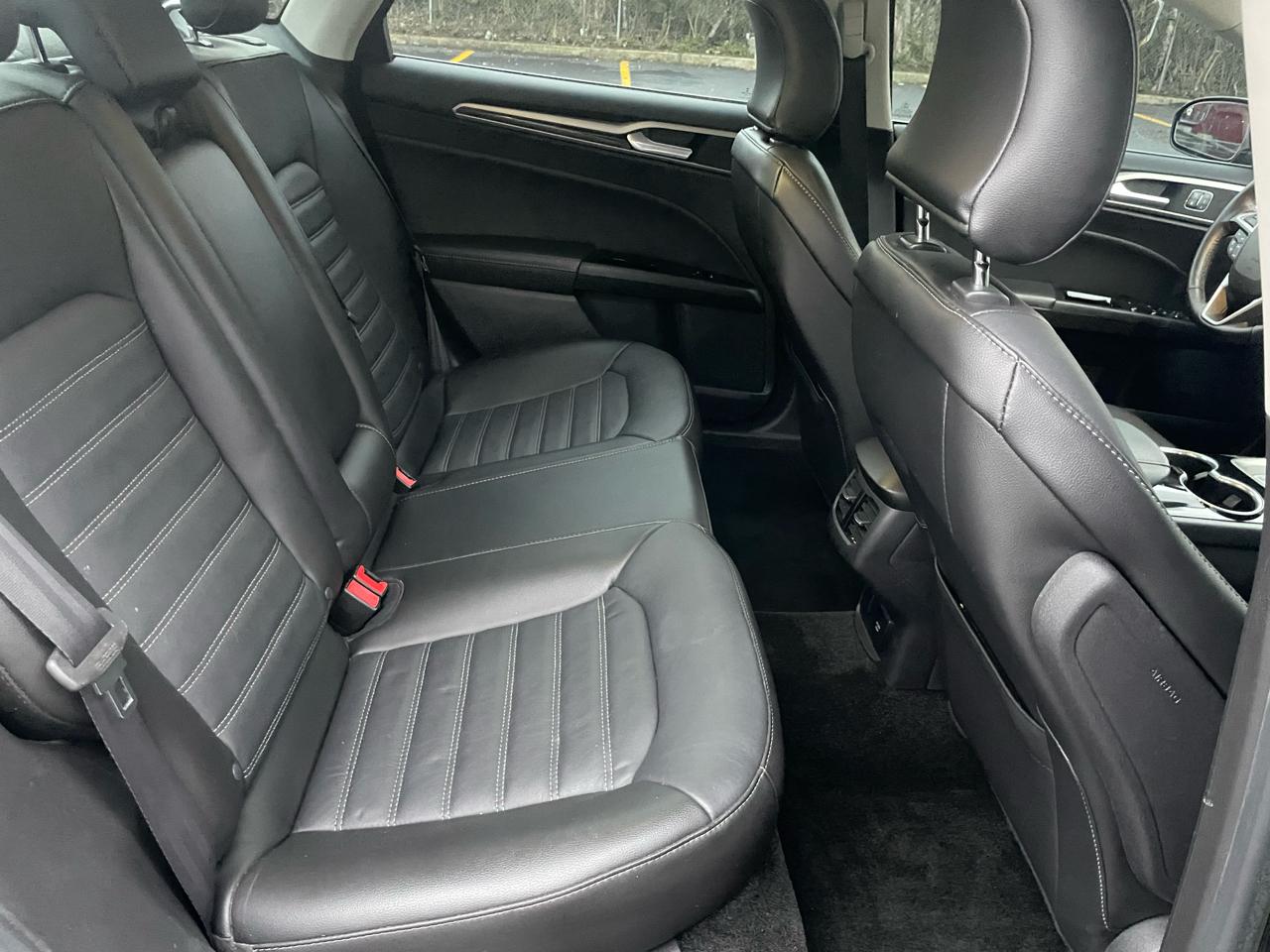 Ford Fusion Hybrid SE 2015