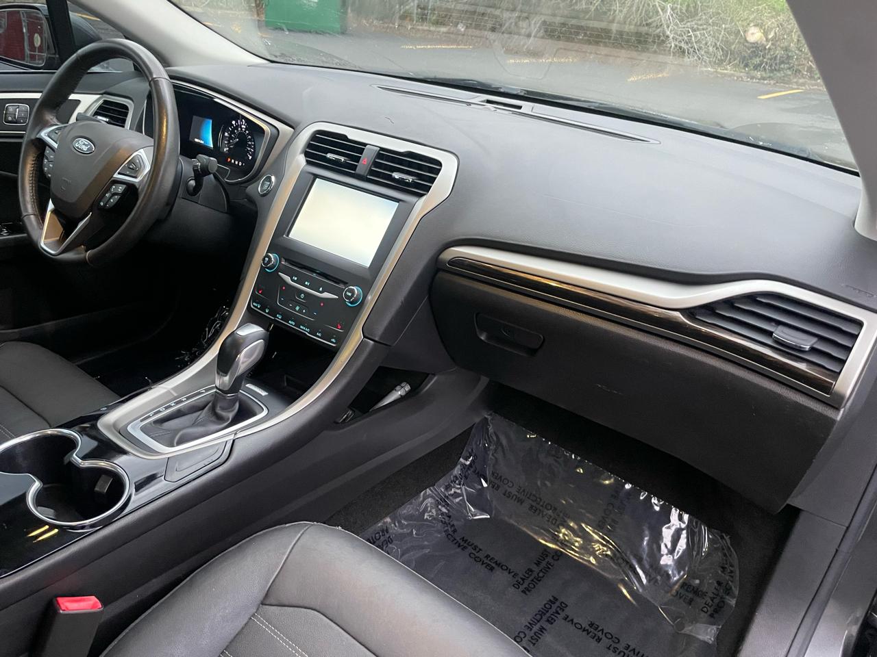 Ford Fusion Hybrid SE 2015