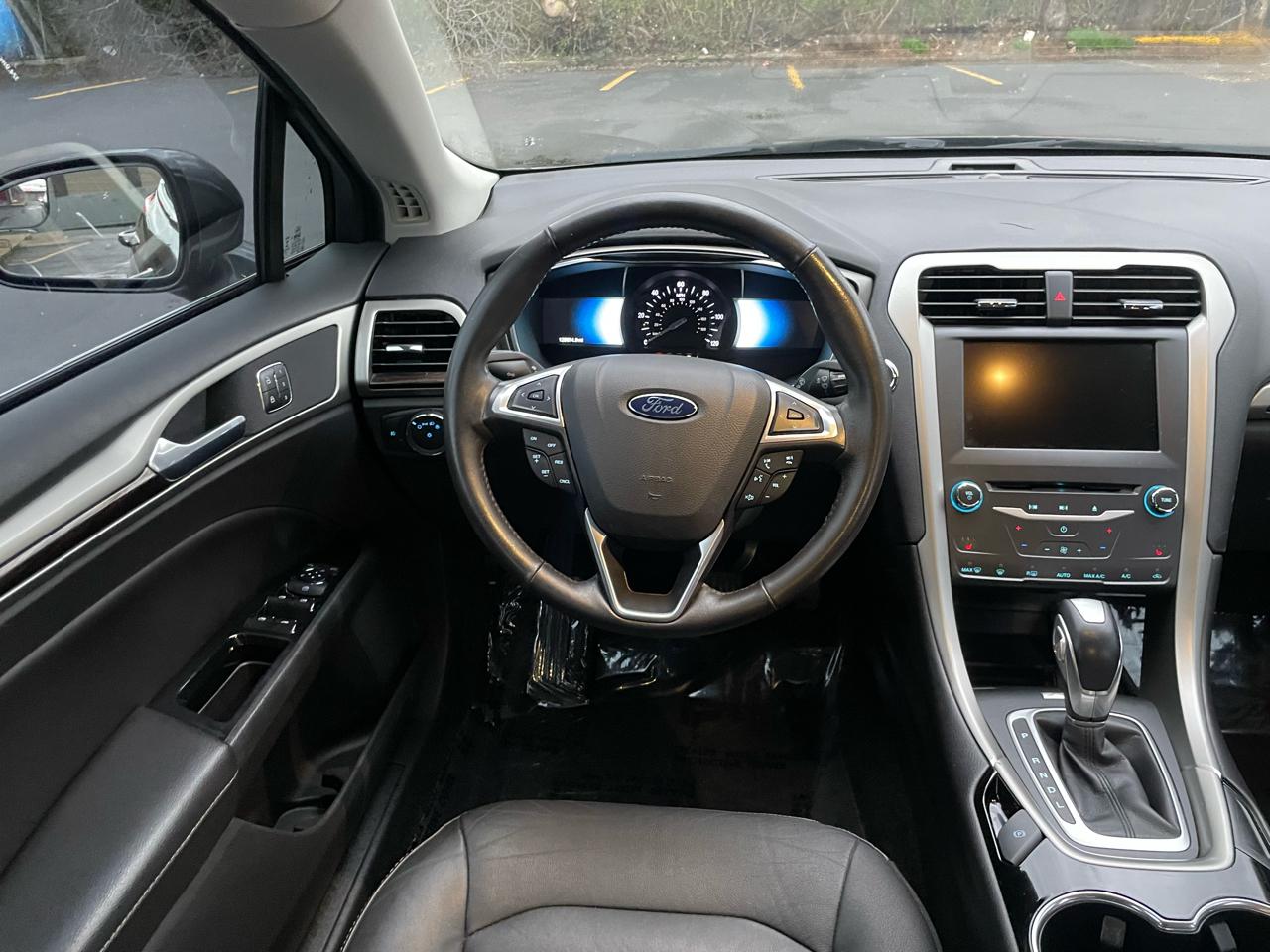 Ford Fusion Hybrid SE 2015