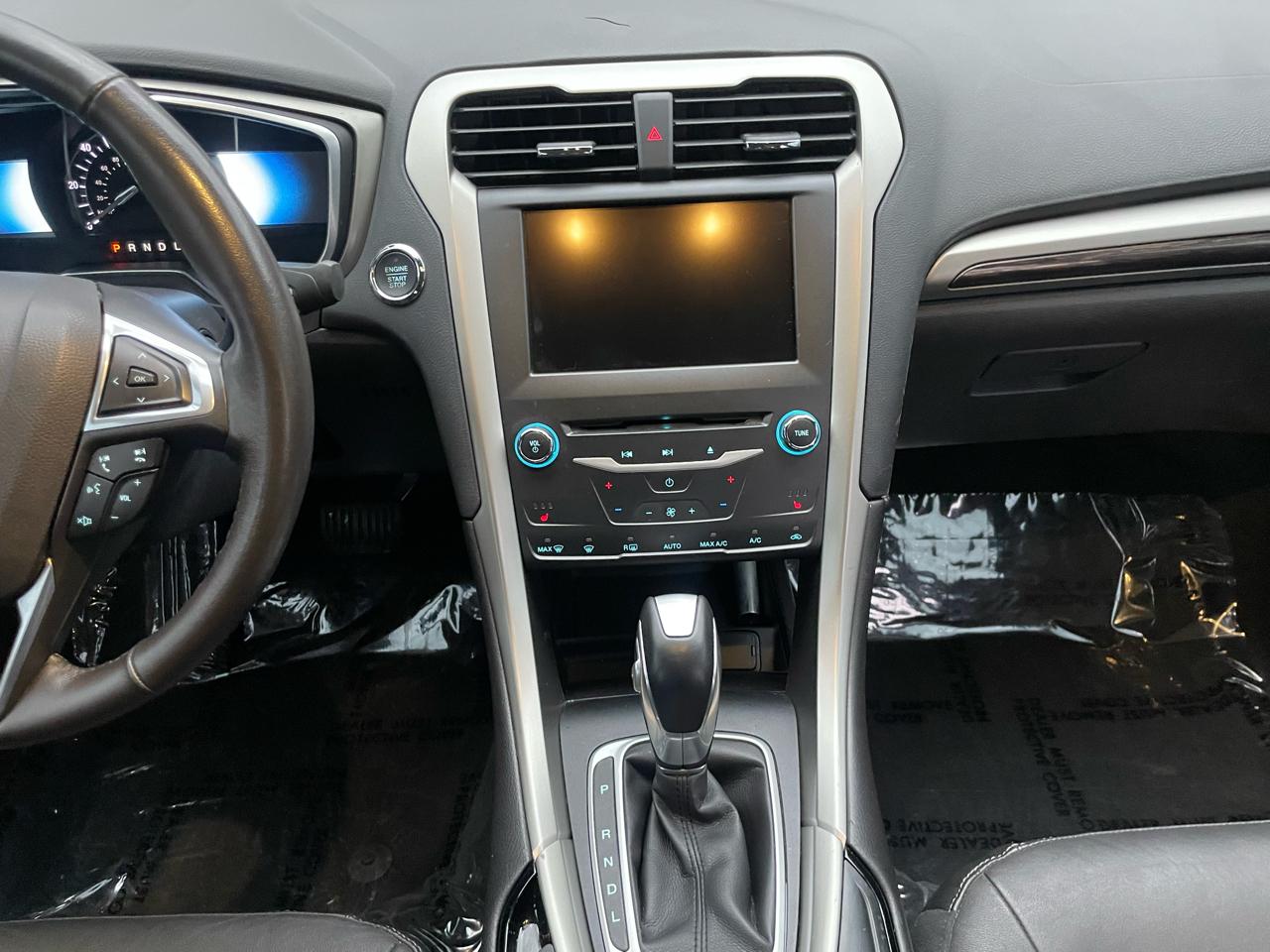 Ford Fusion Hybrid SE 2015