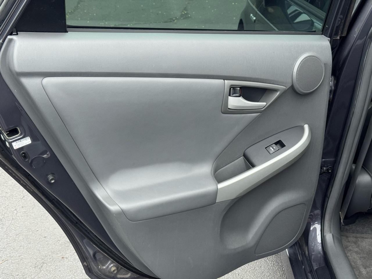 Toyota Prius Prius V 2010