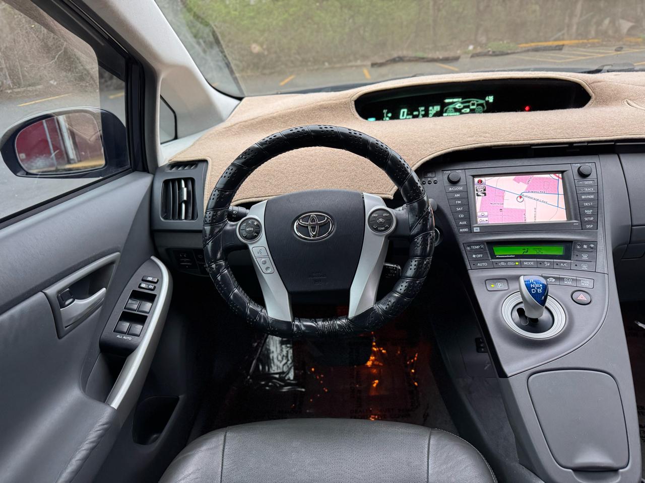 Toyota Prius Prius V 2010