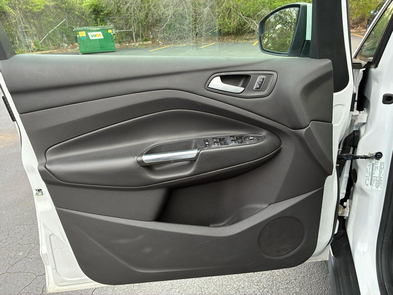 Ford C-Max Hybrid SE 2015