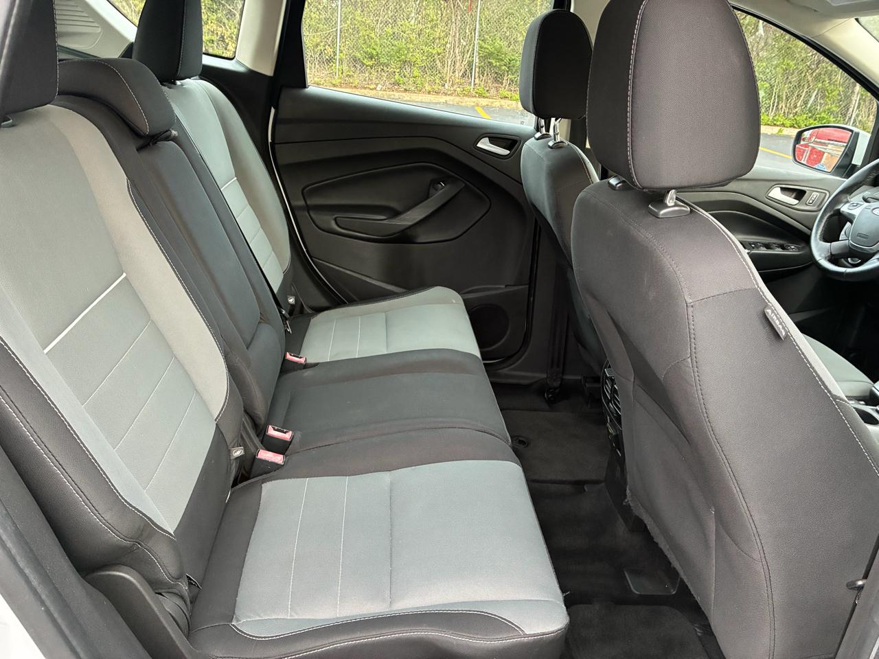 Ford C-Max Hybrid SE 2015