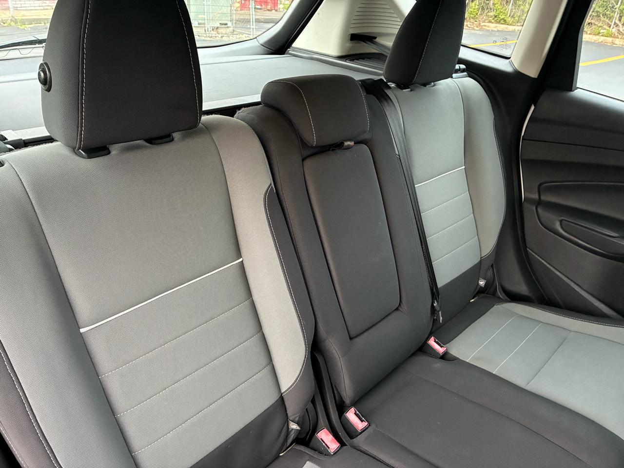 Ford C-Max Hybrid SE 2015