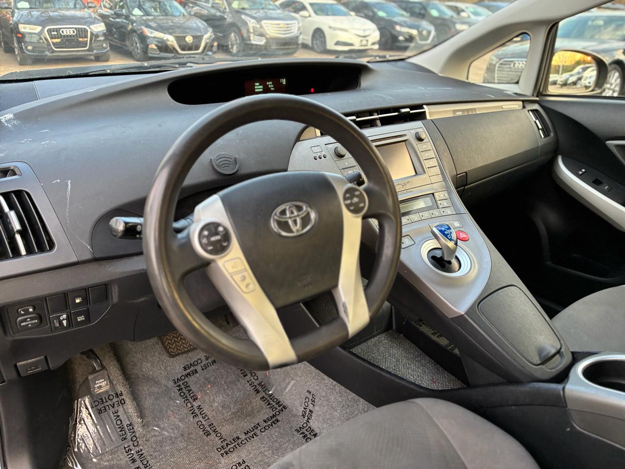 Toyota Prius Plug-In 2013