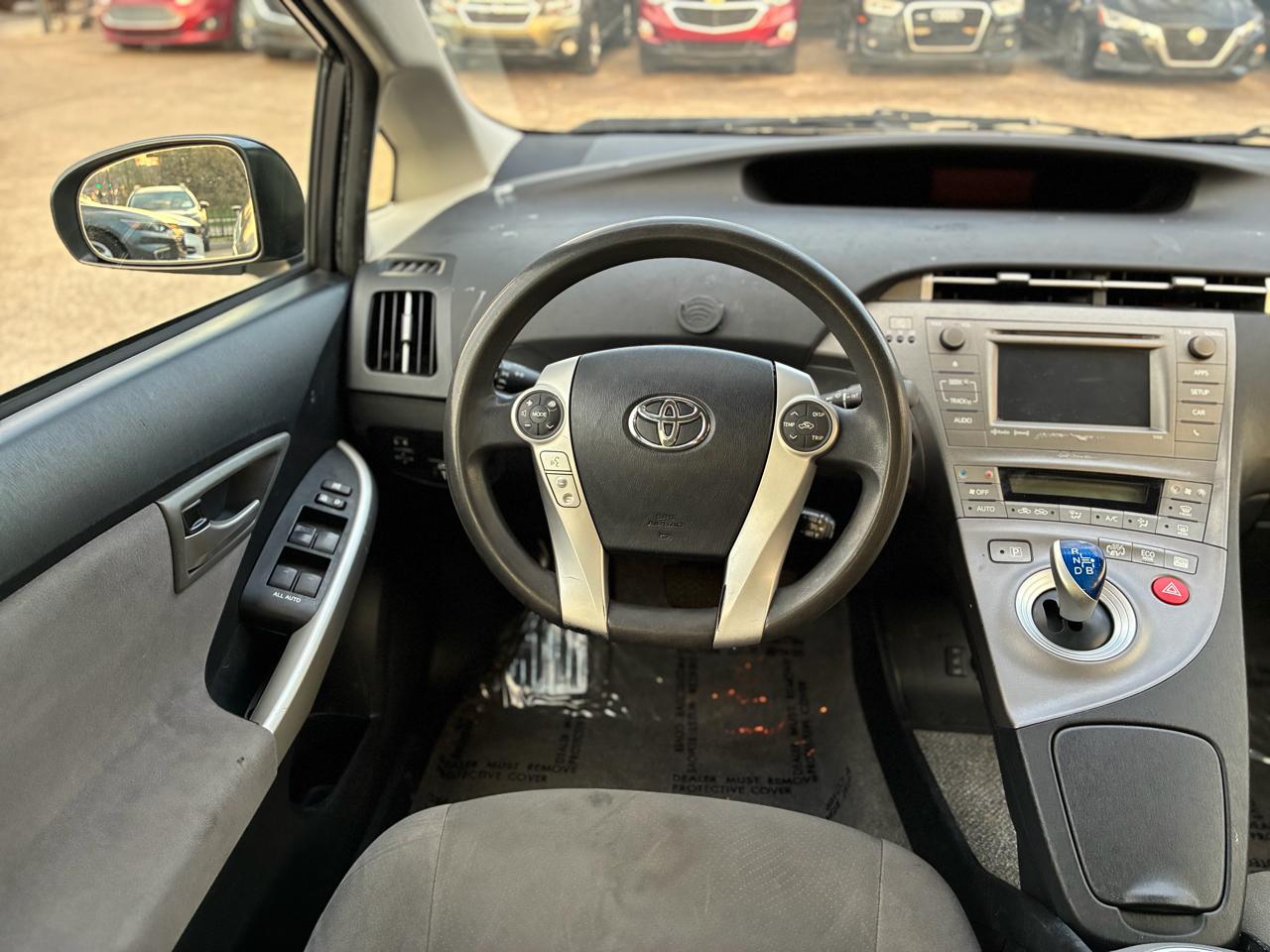 Toyota Prius Plug-In 2013