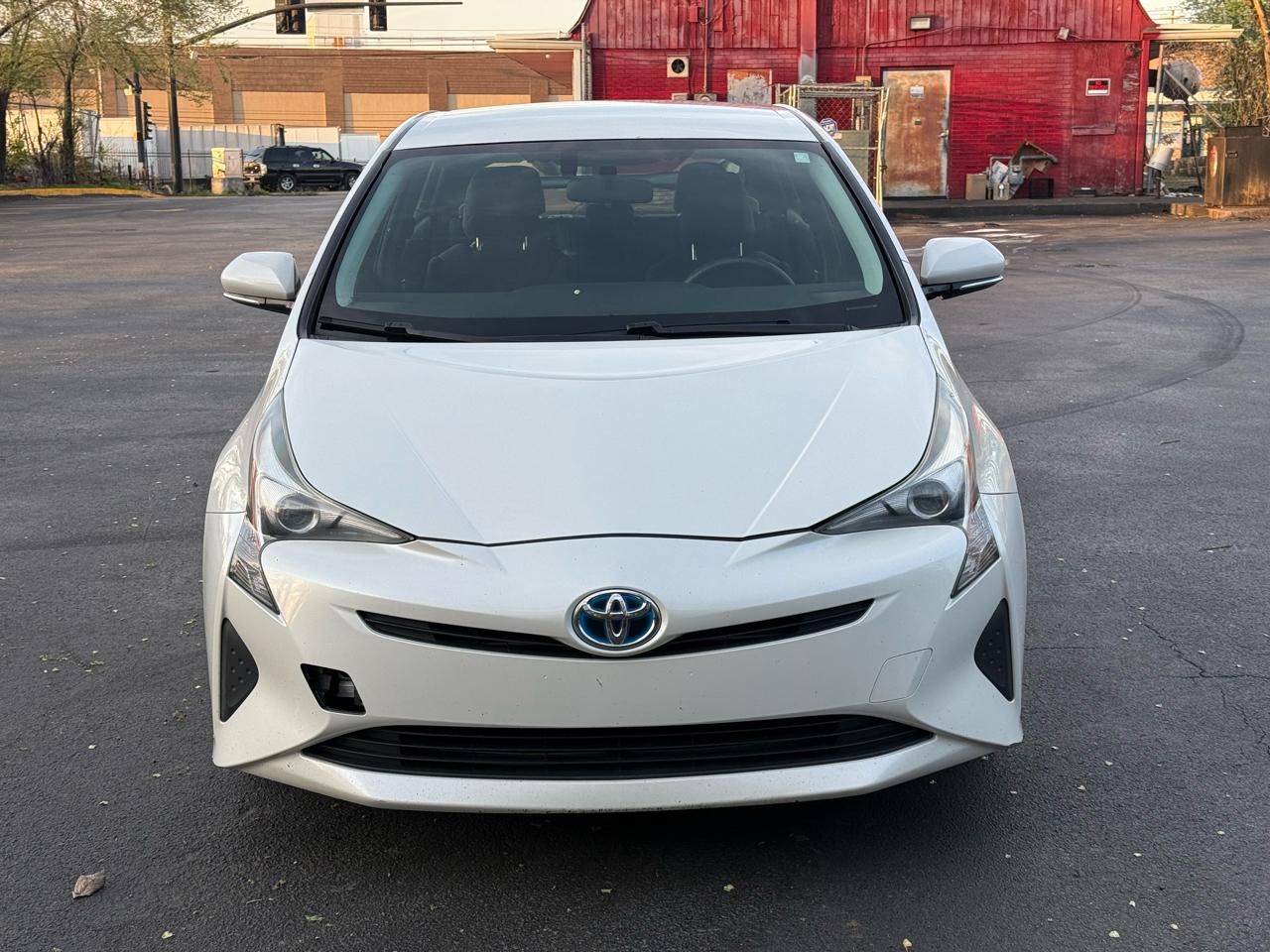 Toyota Prius Two Eco 2016