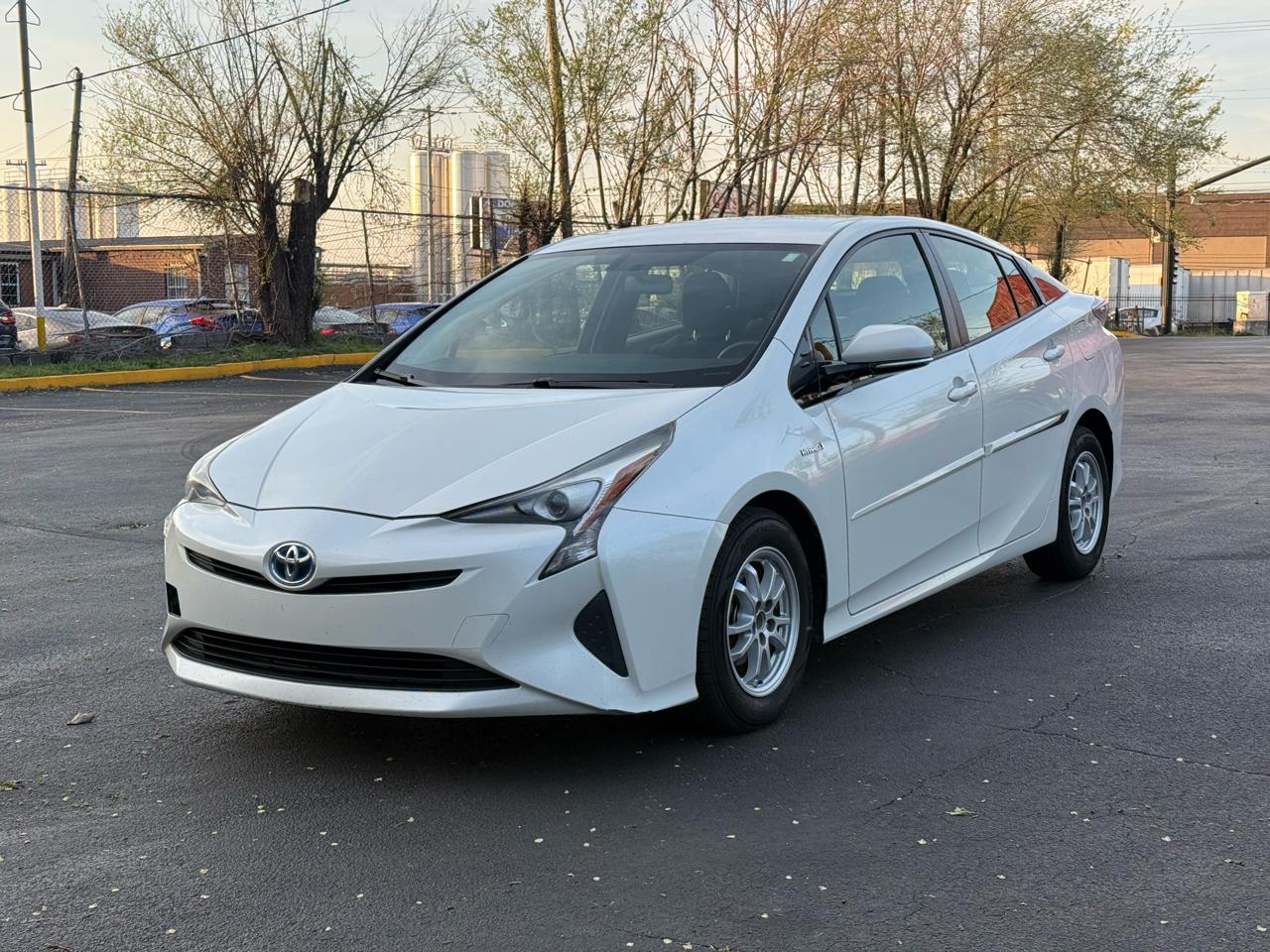 Toyota Prius Two Eco 2016