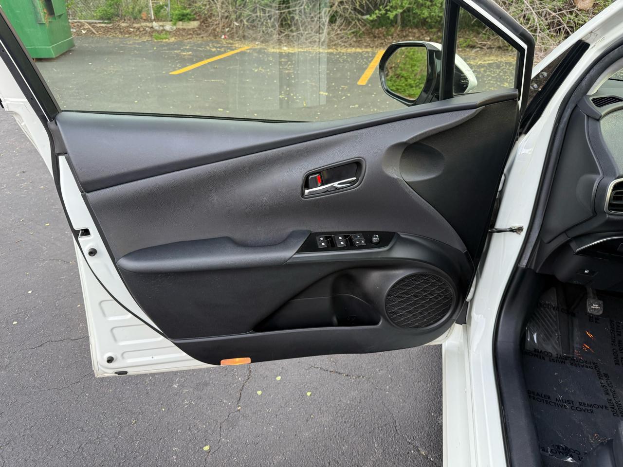 Toyota Prius Two Eco 2016