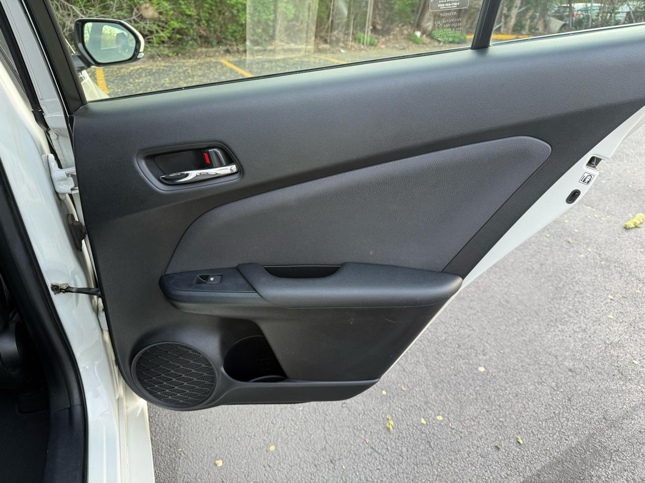 Toyota Prius Two Eco 2016