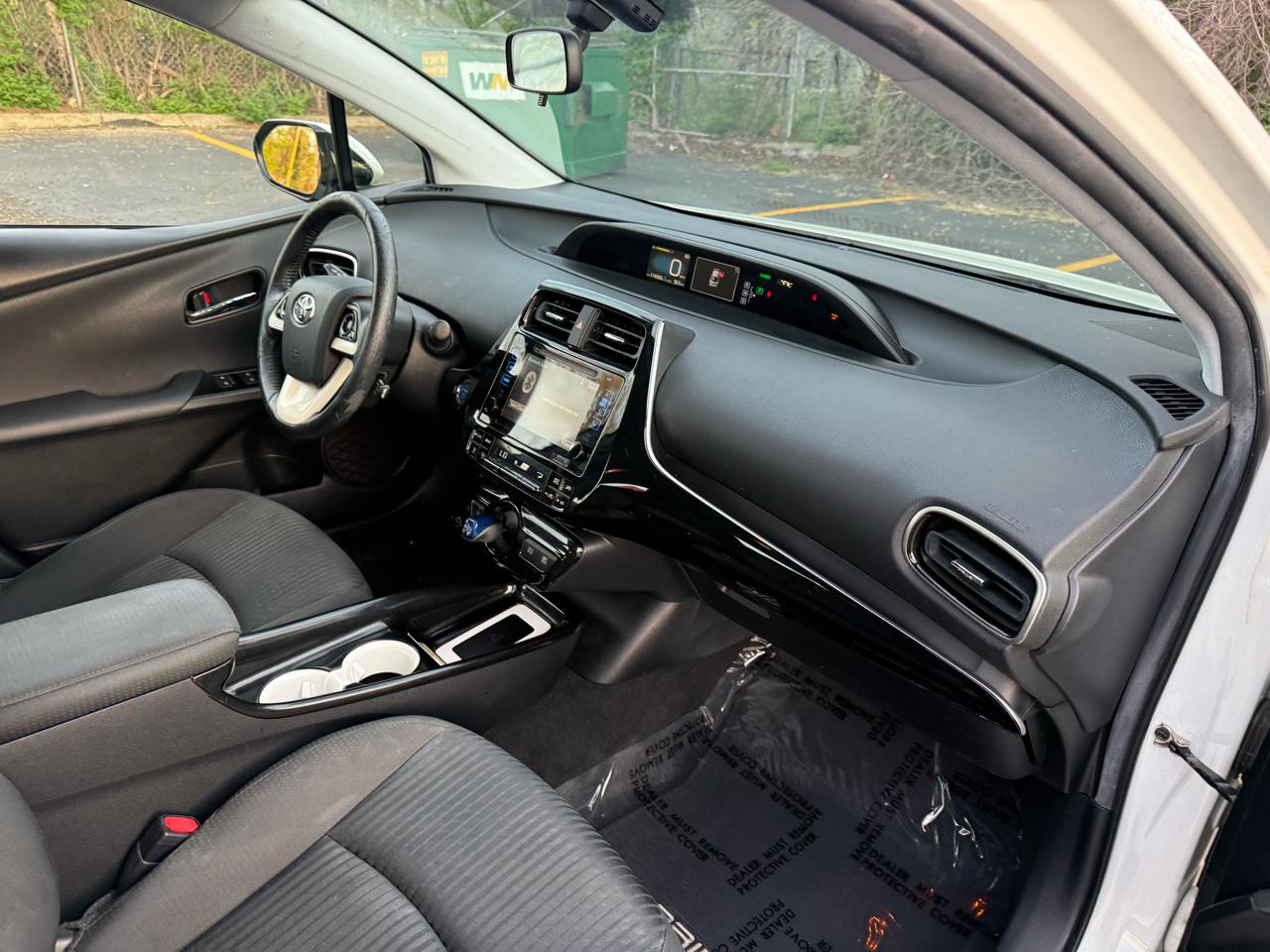 Toyota Prius Two Eco 2016