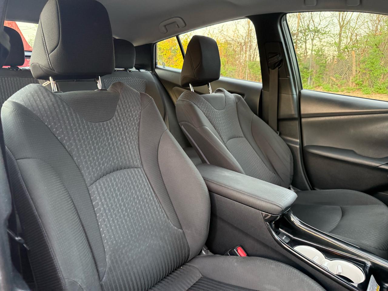 Toyota Prius Two Eco 2016