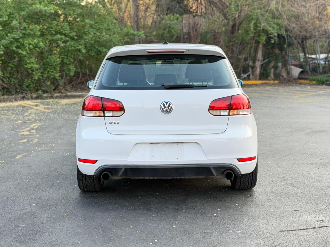 Volkswagen GTI 2-door 2012