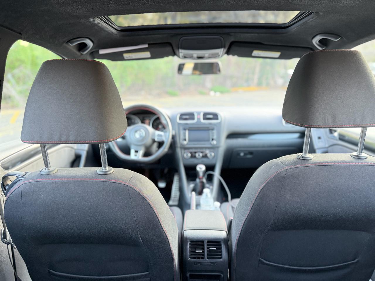 Volkswagen GTI 2-door 2012