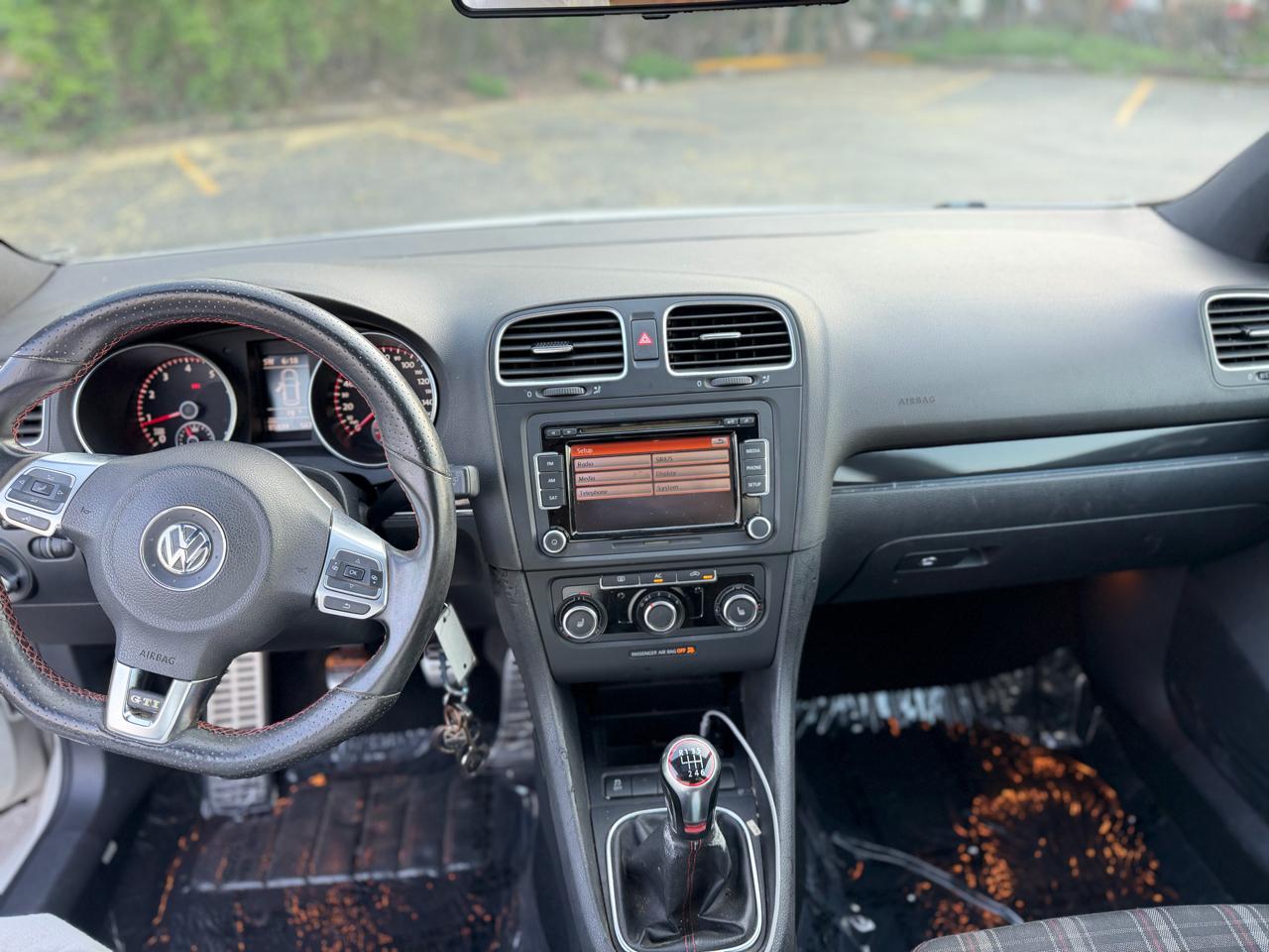 Volkswagen GTI 2-door 2012