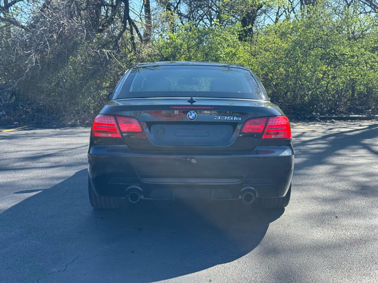 BMW 3-Series 335i Convertible - SULEV 2011