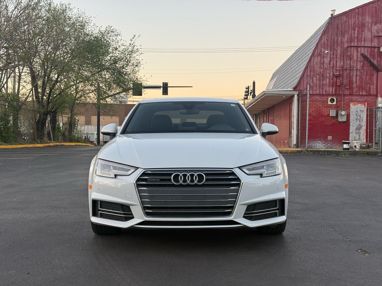 Audi A4 2.0T Premium Plus quattro Sedan 2017
