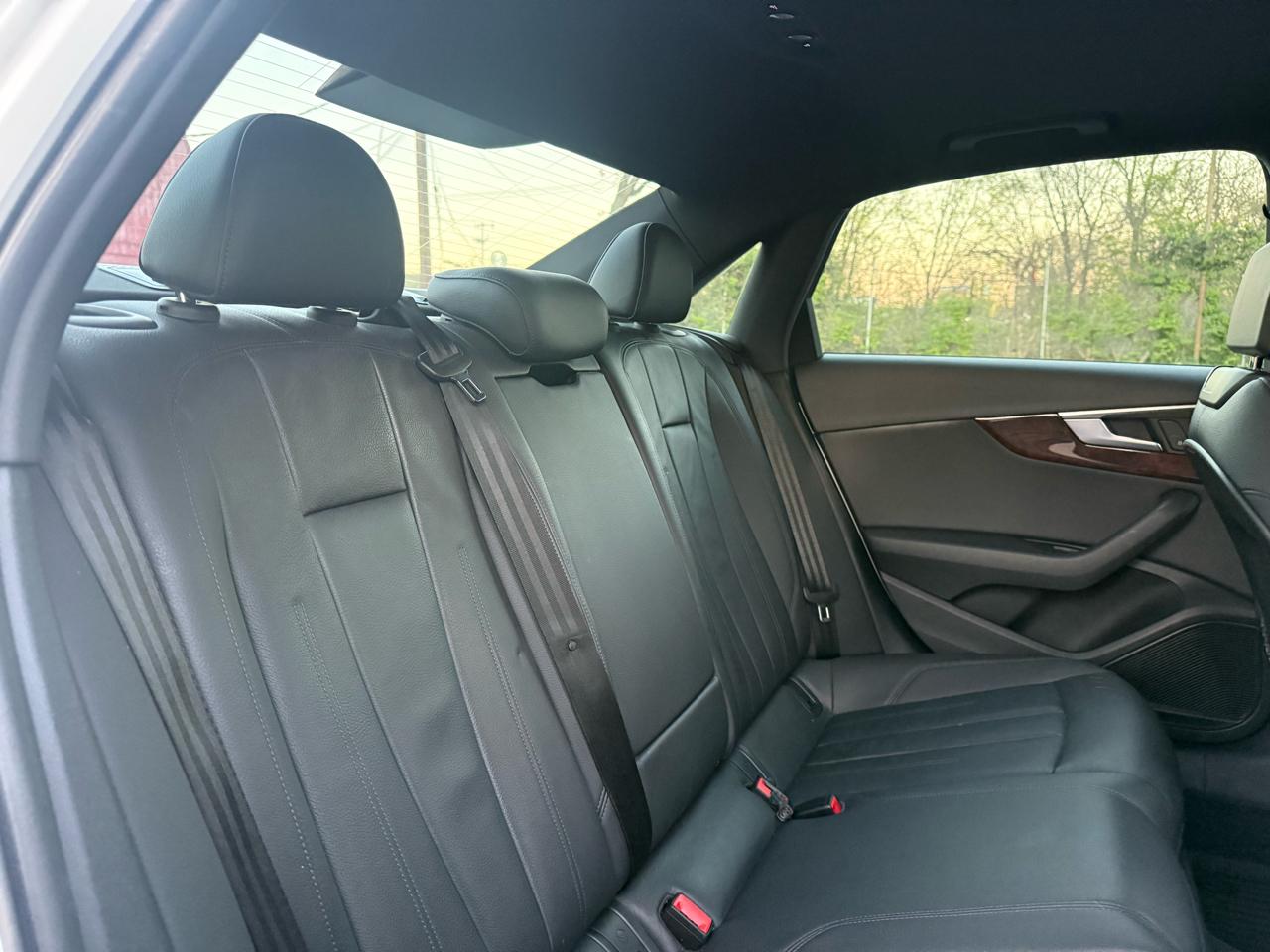 Audi A4 2.0T Premium Plus quattro Sedan 2017