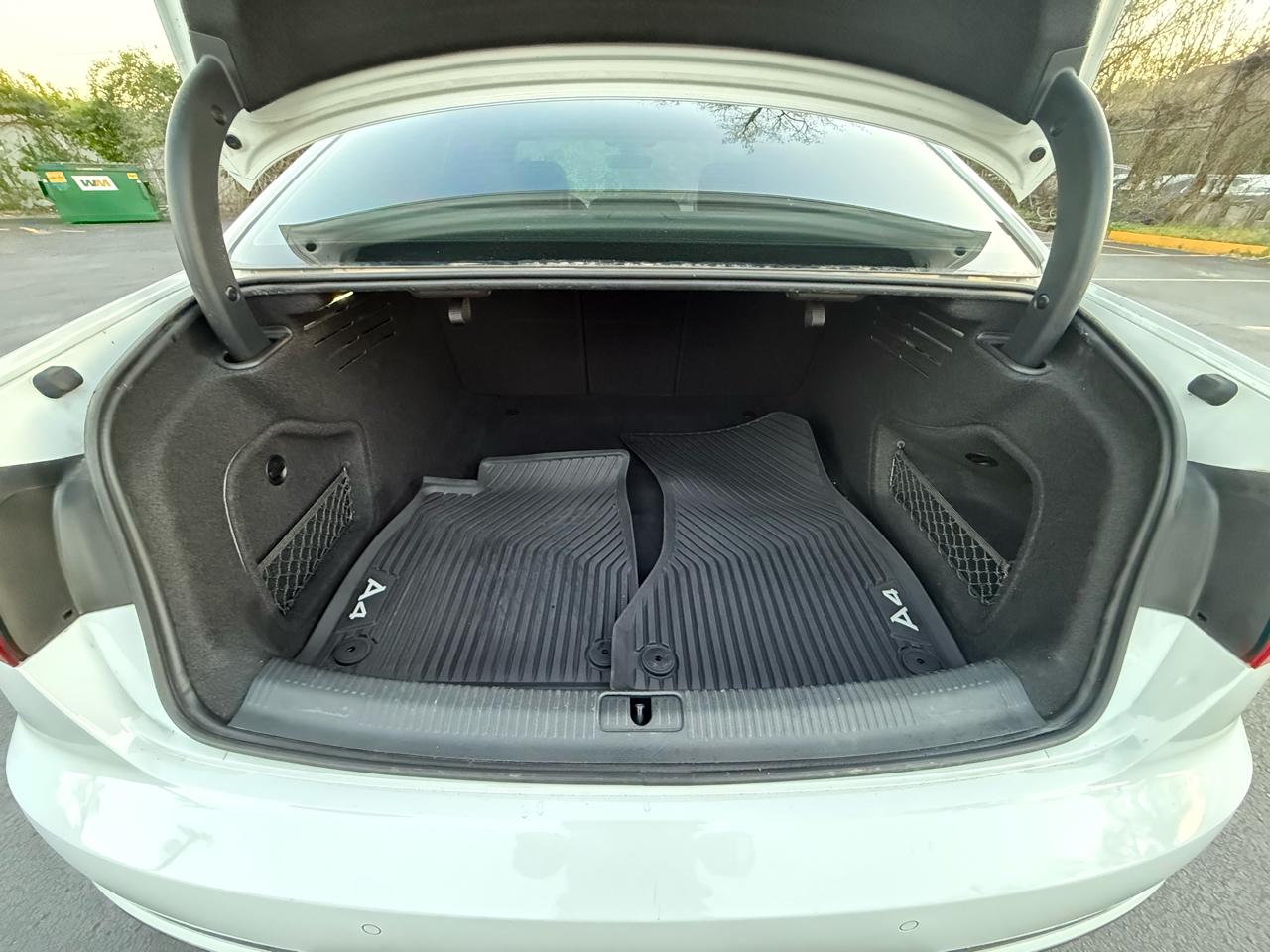 Audi A4 2.0T Premium Plus quattro Sedan 2017