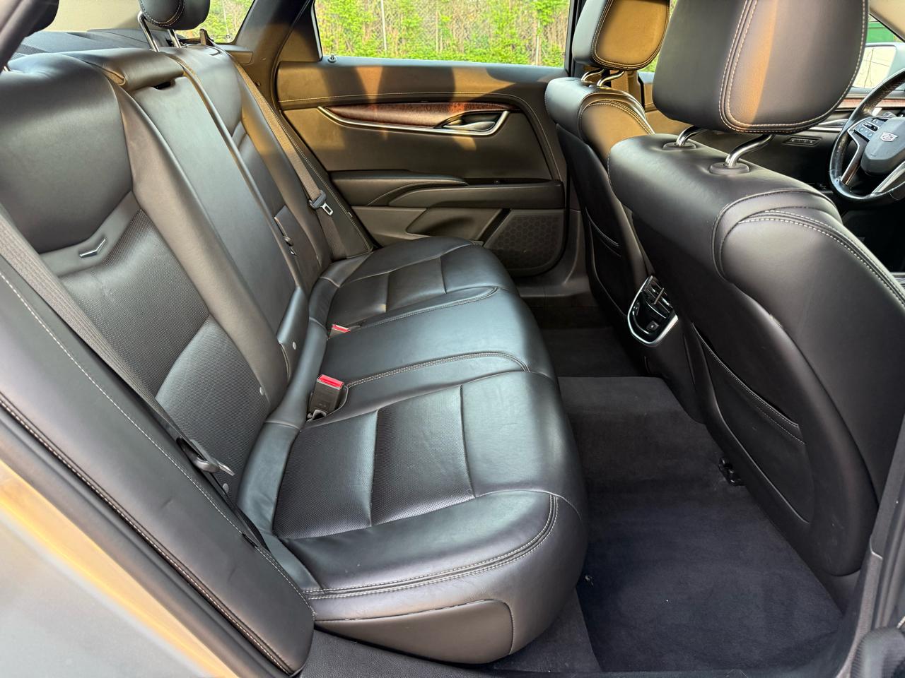 Cadillac XTS Luxury FWD 2019