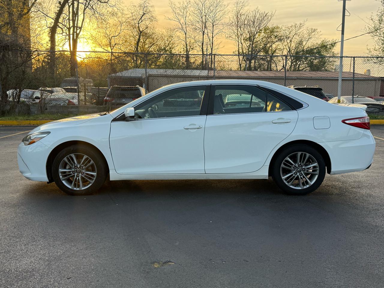 Toyota Camry SE 2017